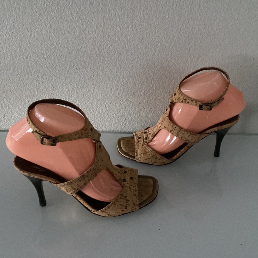 Donald J Pliner Cork Strappy Heels - Picture 4 of 8